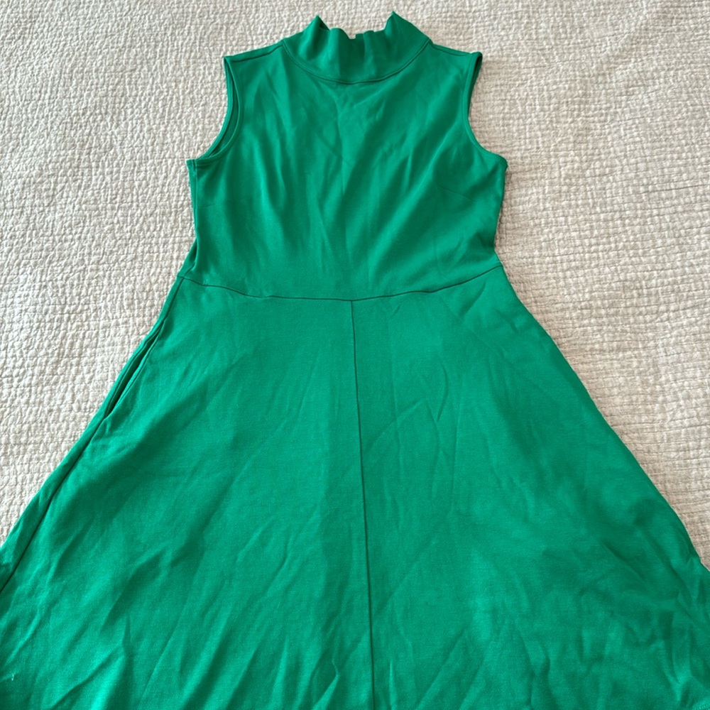 Green sleeves dress size XS